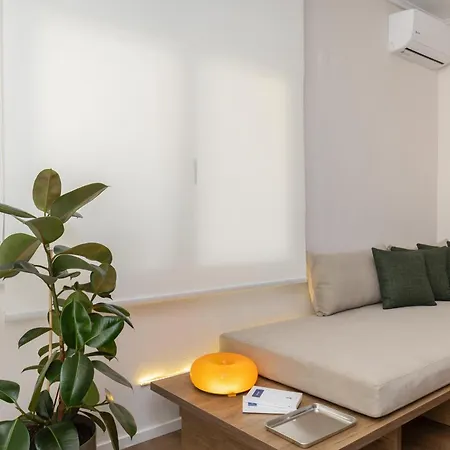 St Dimitriou Panoramic Sea & Center View Penthouse Apartment *